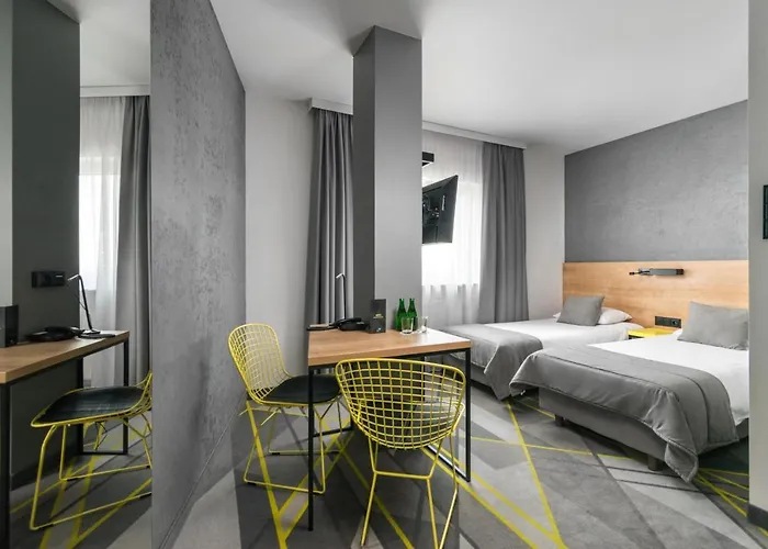 Air Hotel